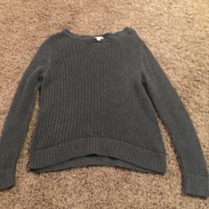 Gap sweater